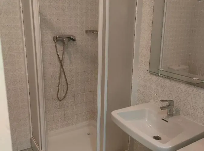 Miramar Apartman *